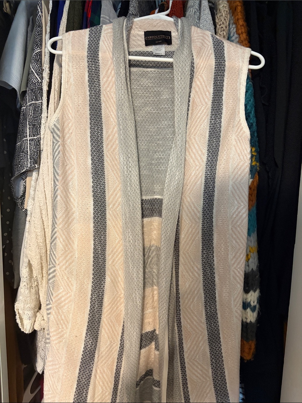 Striped Open-Front Sleeveless Sweater Vest in Light Pink and Gray
